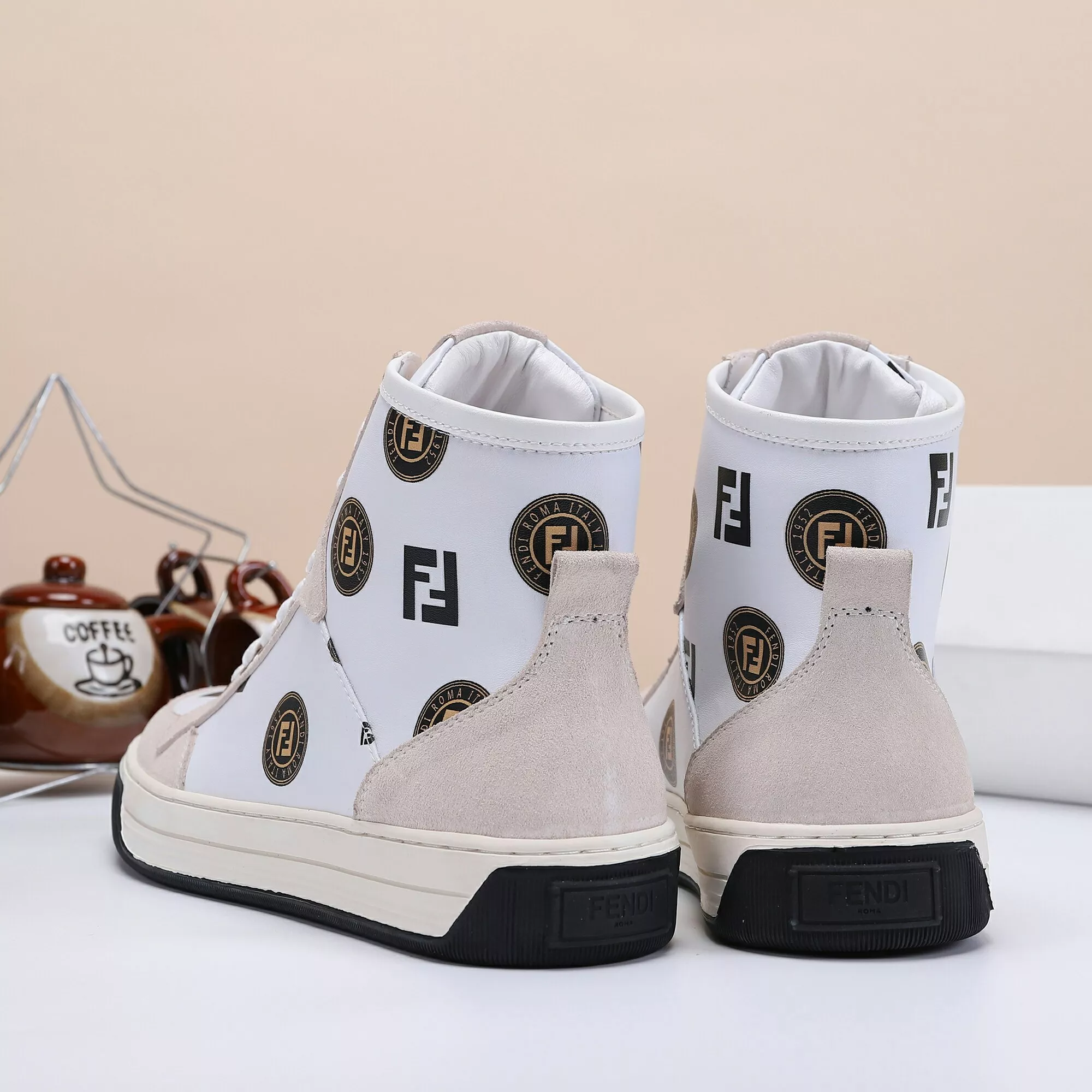 fendi high tops decontractees chaussures pour homme s_12b52533